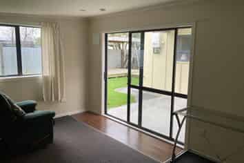 14 Moore Crescent, Carterton