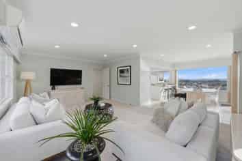 10 Etherege Place, Mellons Bay