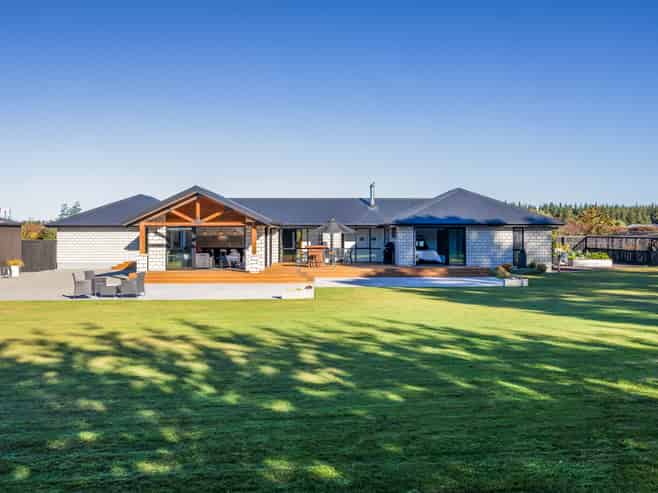 29 Braeburn Crescent, Swannanoa