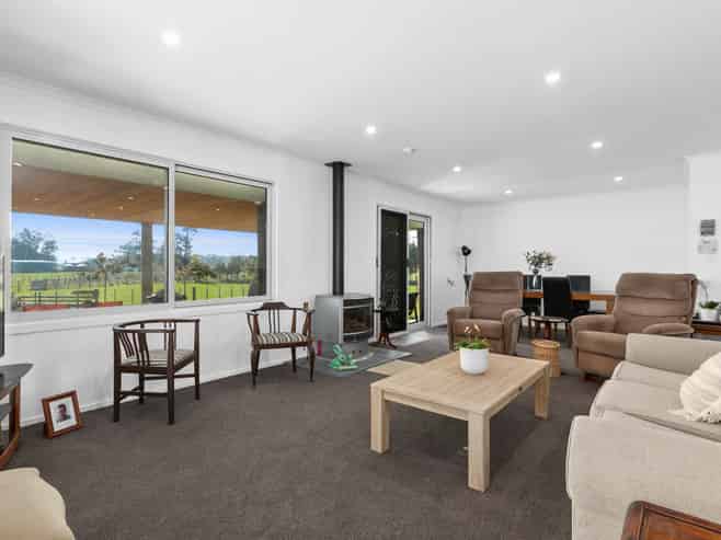 94 Farm Road, Waipukurau