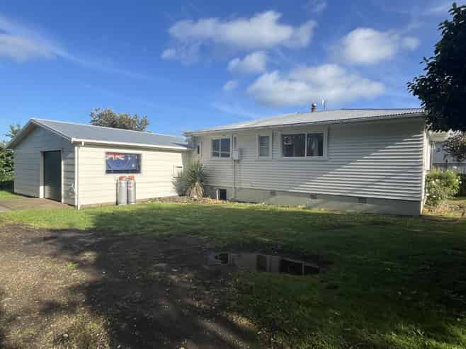Taranaki - Address withheld