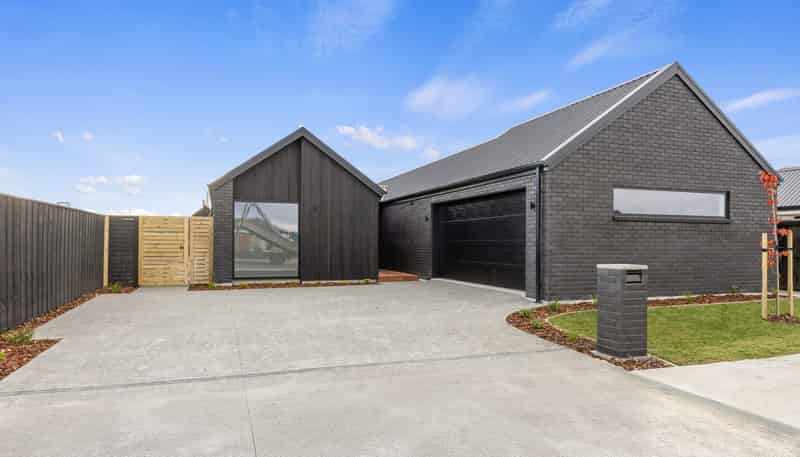 18 Greenslade Drive, Lincoln