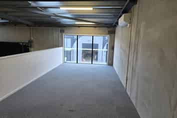 Modern Gracefield Industrial Unit 
