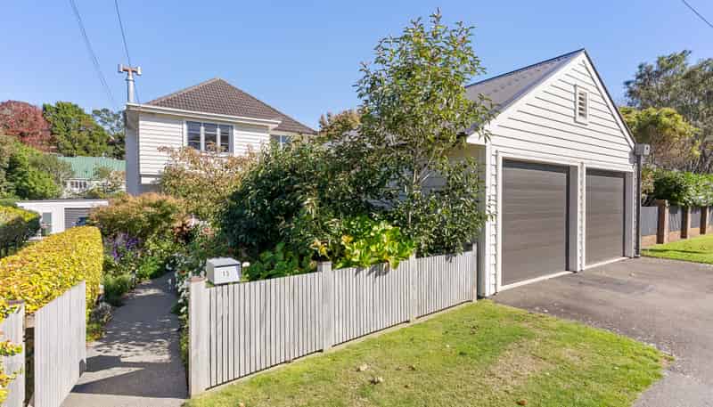 15 Hatton Street, Karori