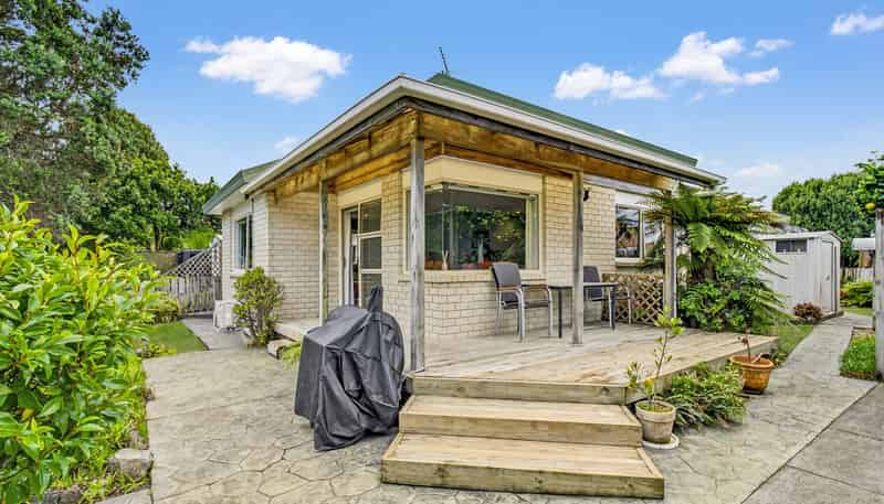 21b McGowan Place, Orewa