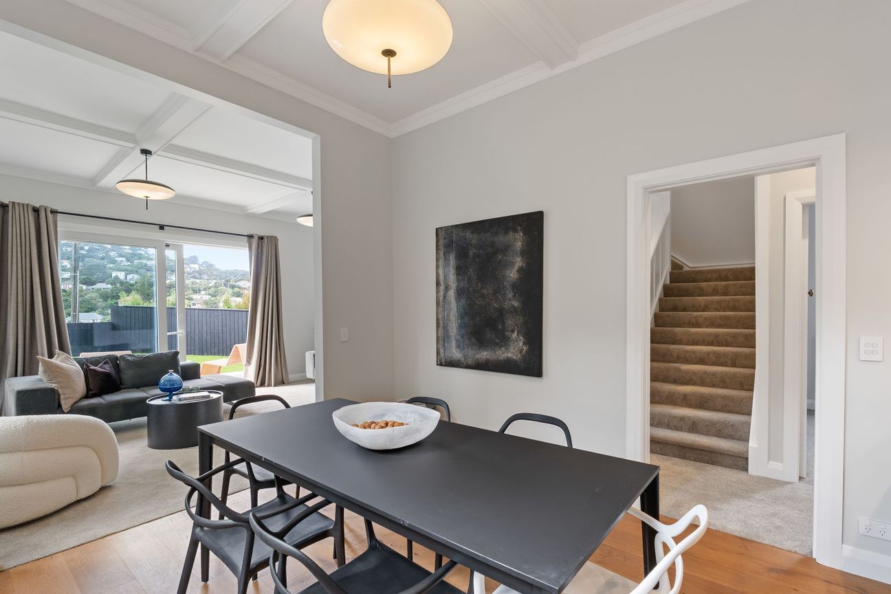 Complete High-Performance Renovation! - Meer