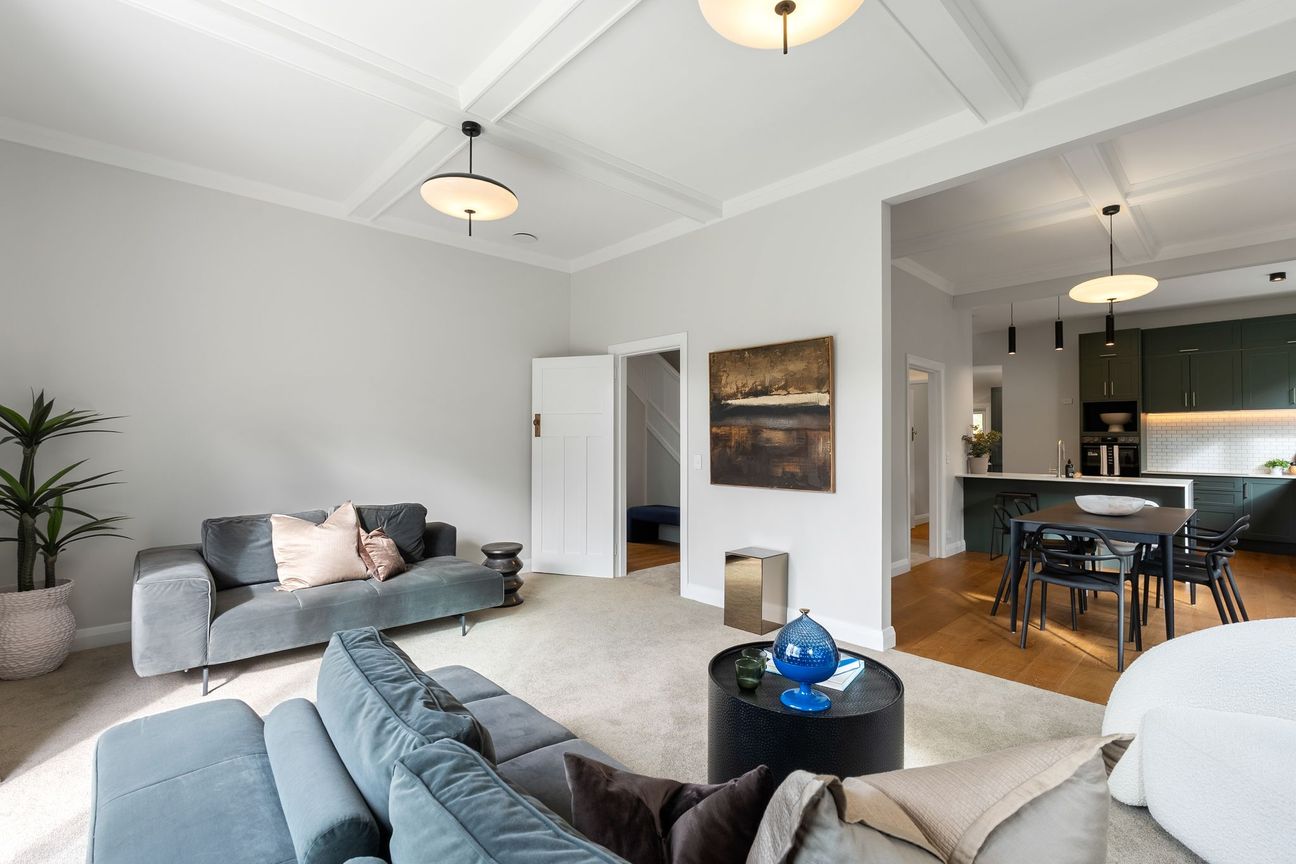 Complete High-Performance Renovation! - Aanzicht 4