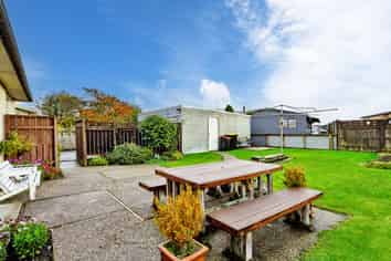 220 Tramway Road, Strathern
