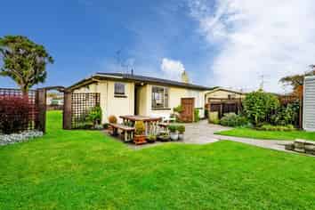 220 Tramway Road, Strathern