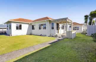 13 Regent Street, HAWERA