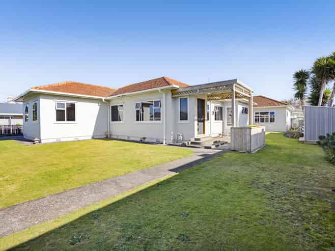 13 Regent Street, HAWERA