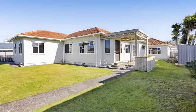 13 Regent Street, HAWERA