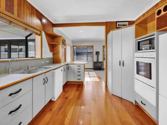 13 Regent Street, HAWERA