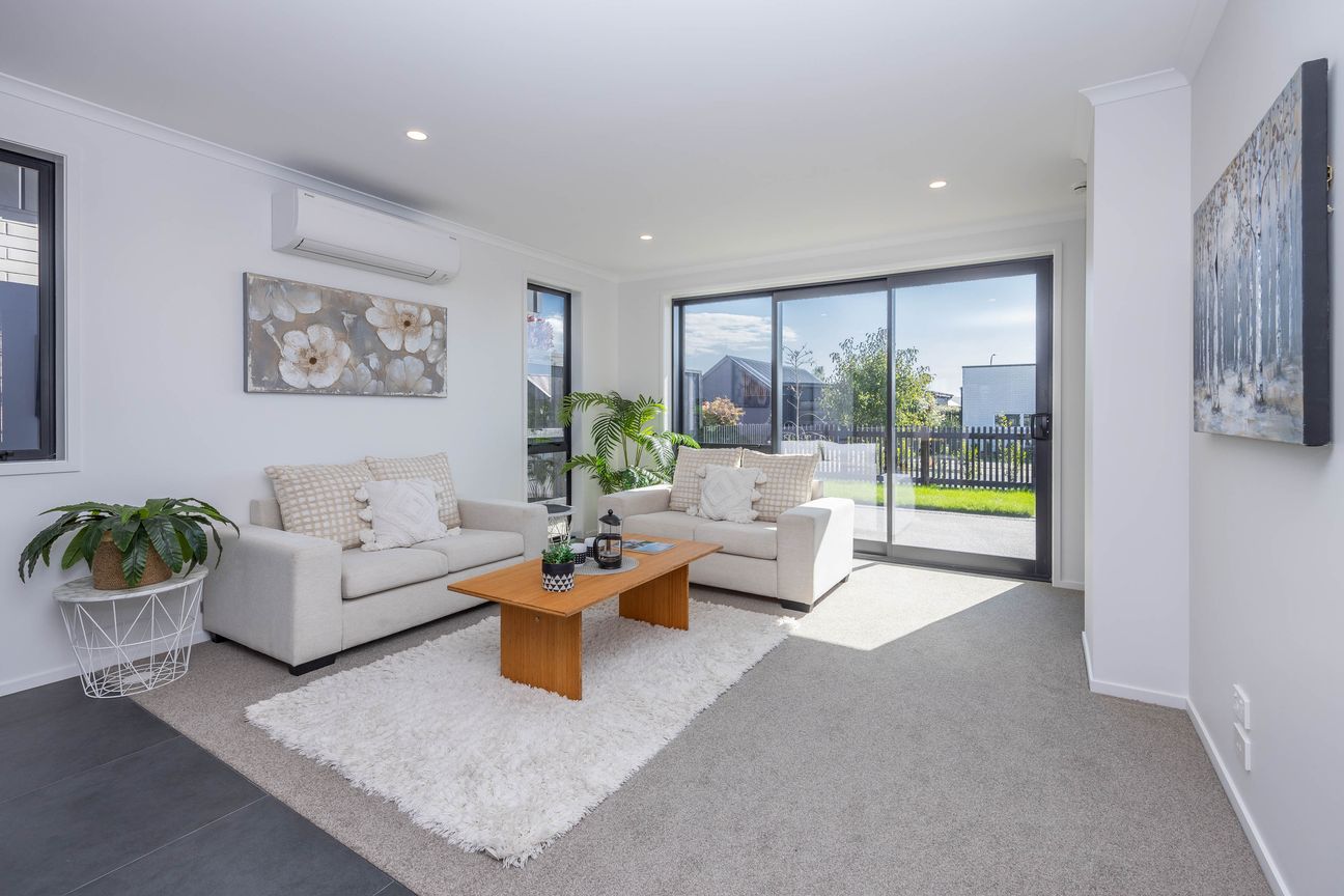 Brand-New, Stylish & Move-In Ready - Widok 3