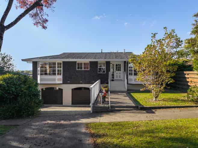 13 Churchill Street, Levin