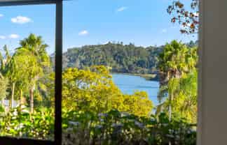 56 Pemberton Avenue, Bayview