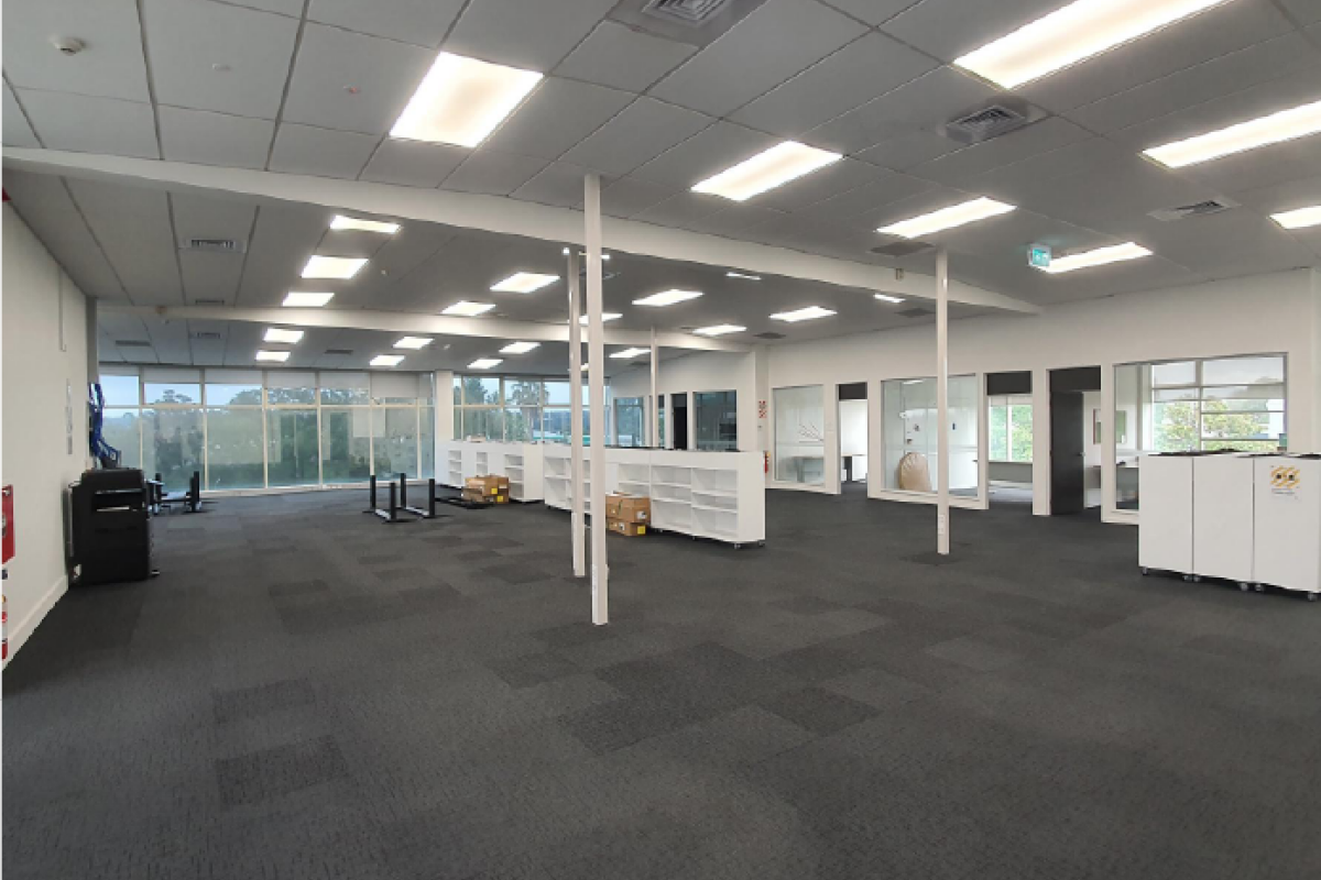 High Profile Lincoln Road Office - Vista 2