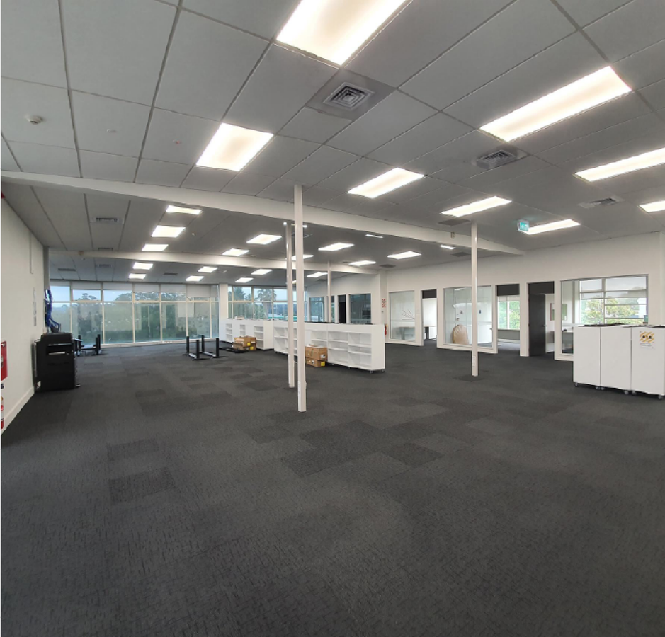 High Profile Lincoln Road Office – pohled 2