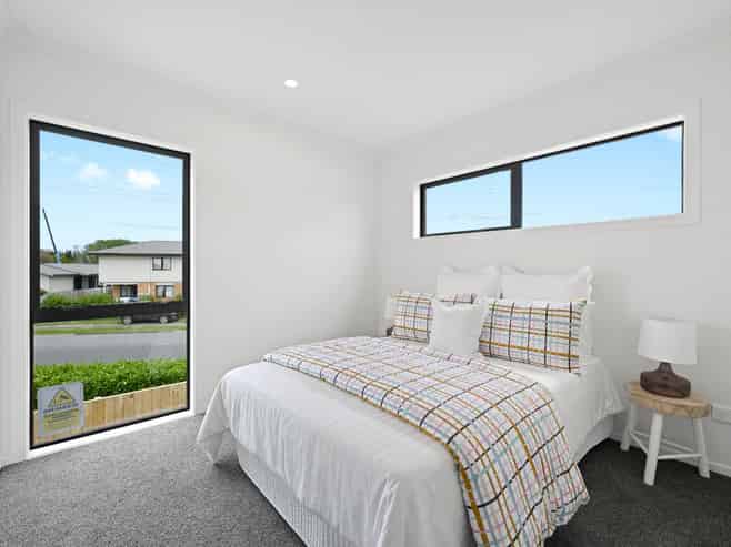 2/12 McEwan Place, Glenview