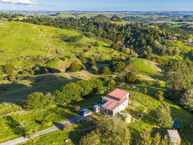 61A Porter Road, Paparoa