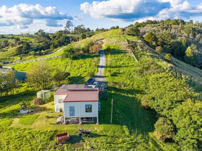 61A Porter Road, Paparoa