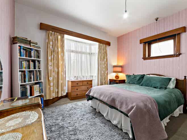 16 Whiteleigh Avenue, Addington