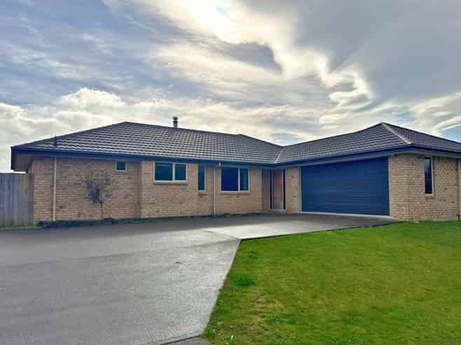 7 McAllister Place, Renwick