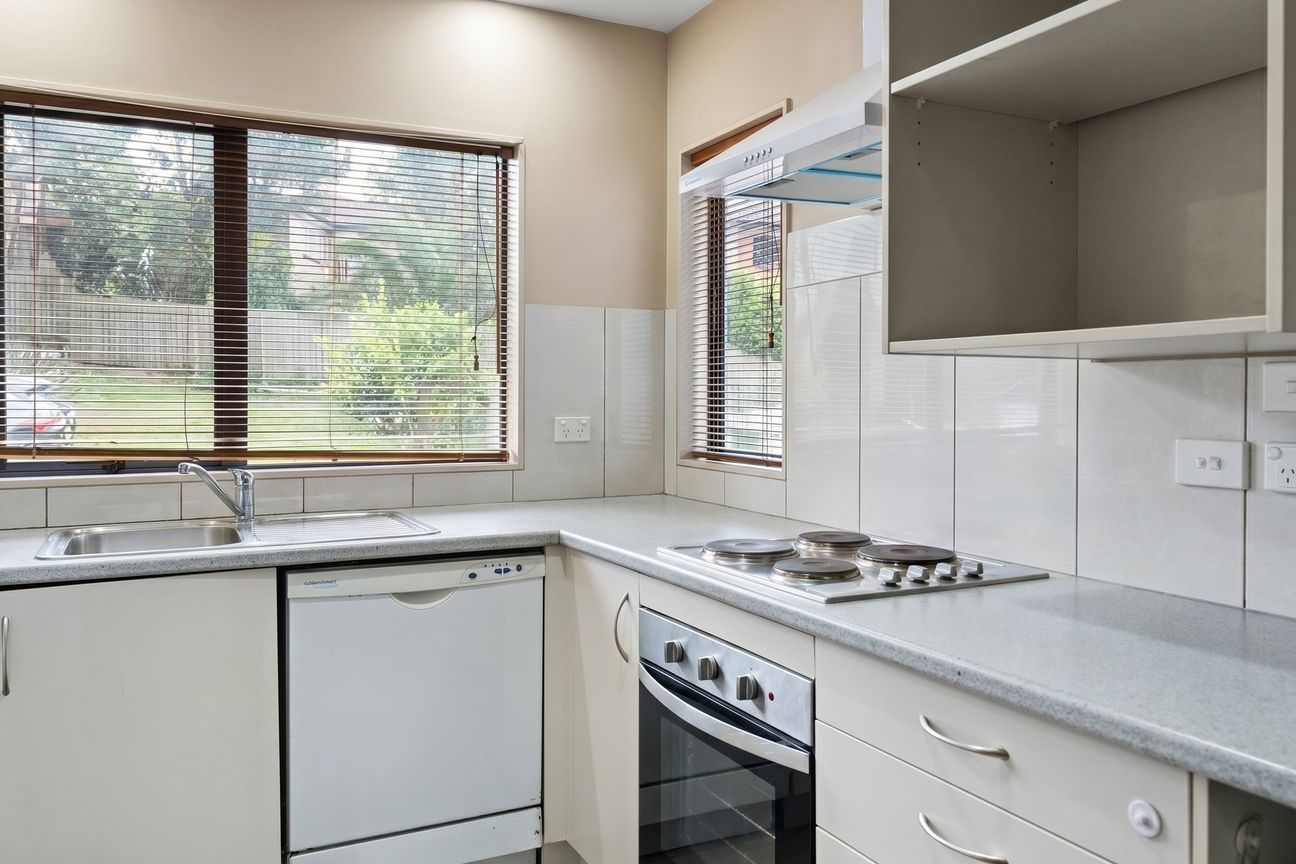 3 Bedrooms UNDER $600,000 | ACT FAST!! - Ansicht 3