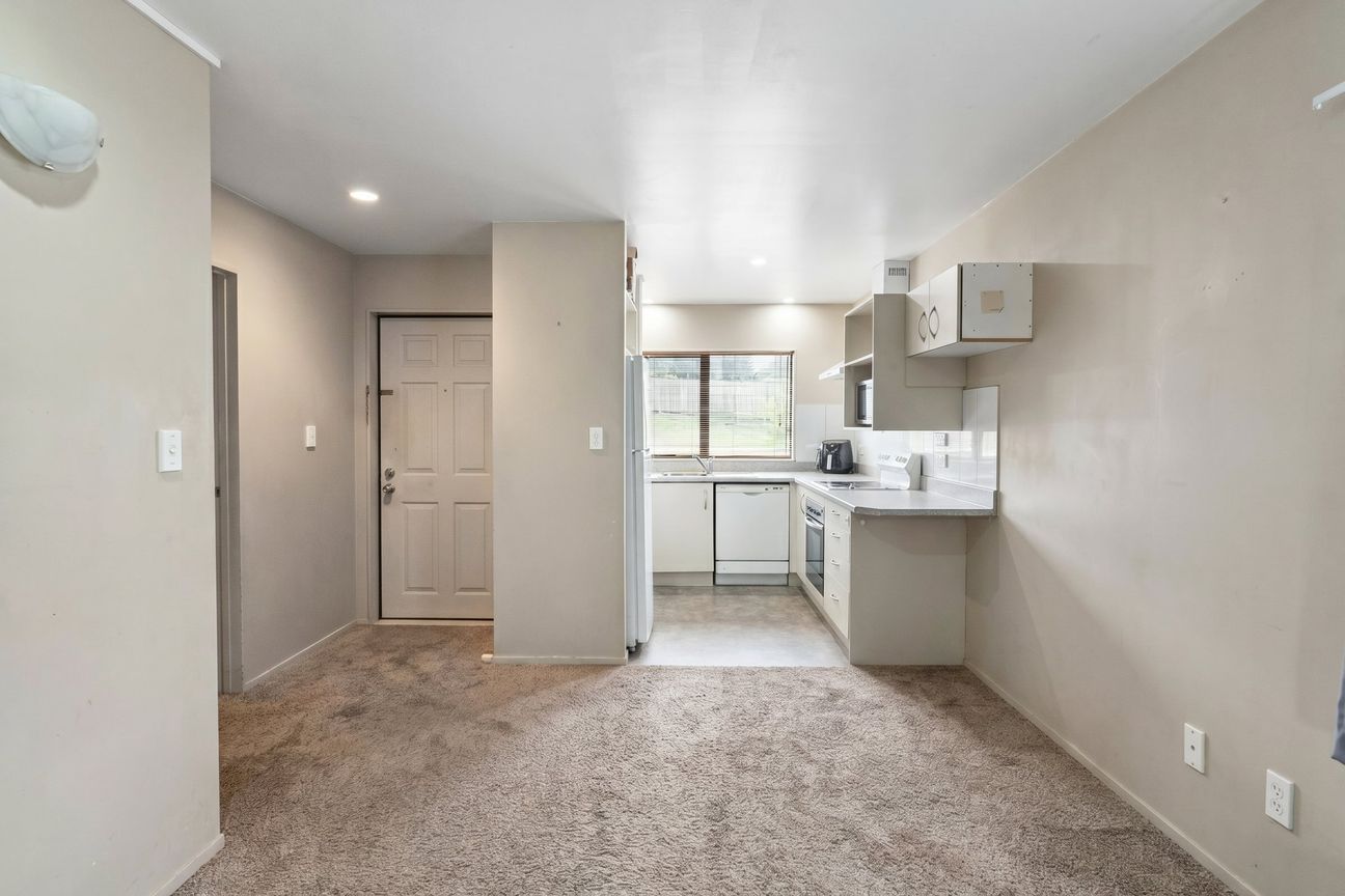 3 Bedrooms UNDER $600,000 | ACT FAST!! - Mehr