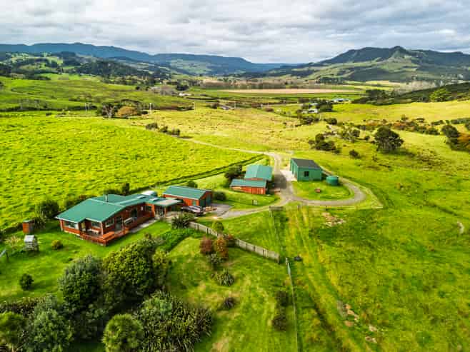 7849 State Highway 12, Omapere