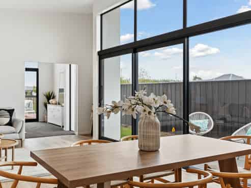 10 Burkett Street, Marshland