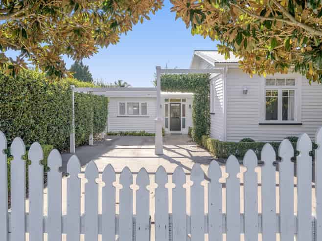 9 Fourteenth Avenue, Tauranga South