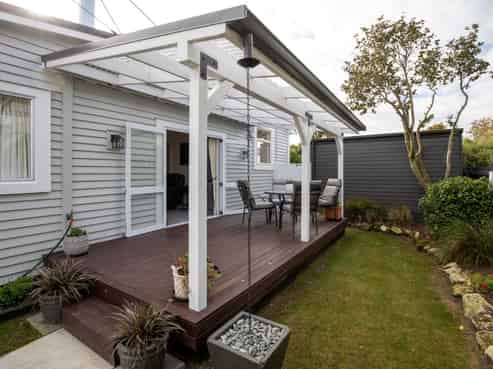 81 High Street, Southbridge