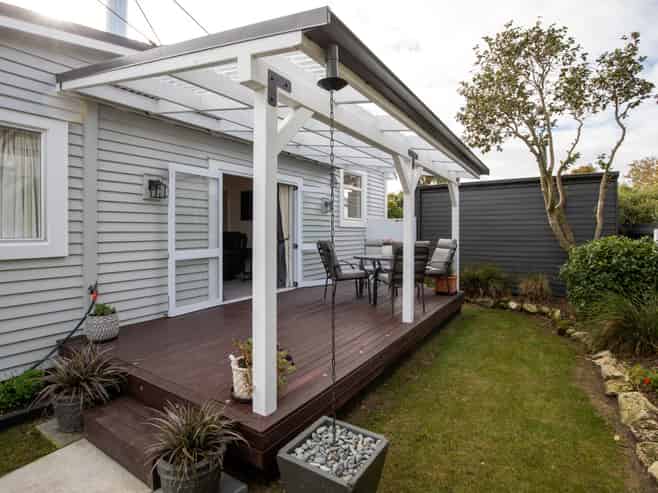 81 High Street, Southbridge