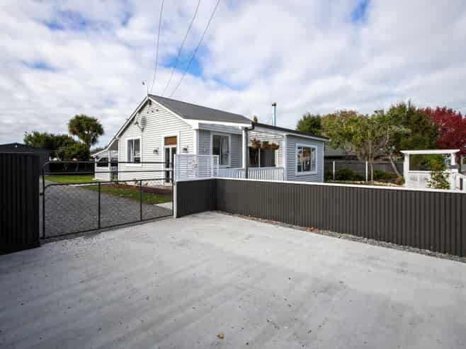 81 High Street, Southbridge
