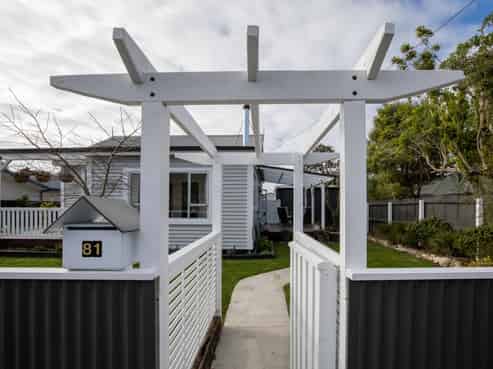 81 High Street, Southbridge