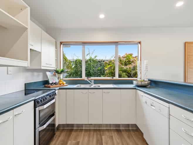3/125 Blighs Road, Papanui