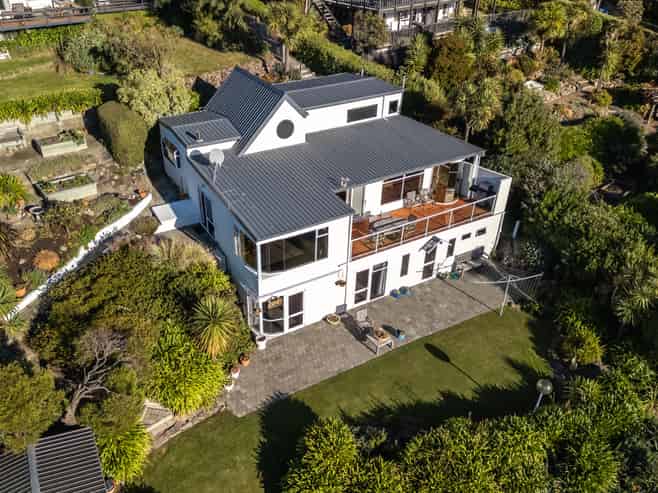 2/35 Ranui Crescent, Diamond Harbour
