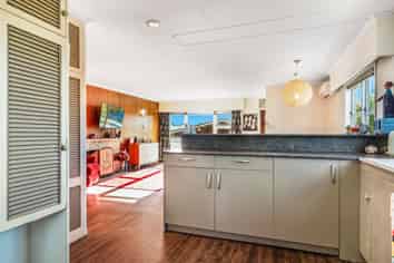 6 Isel Place, Stoke