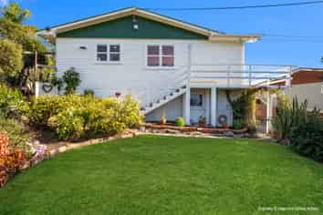 6 Isel Place, Stoke