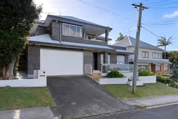 2/9 Colmar Road, Mellons Bay