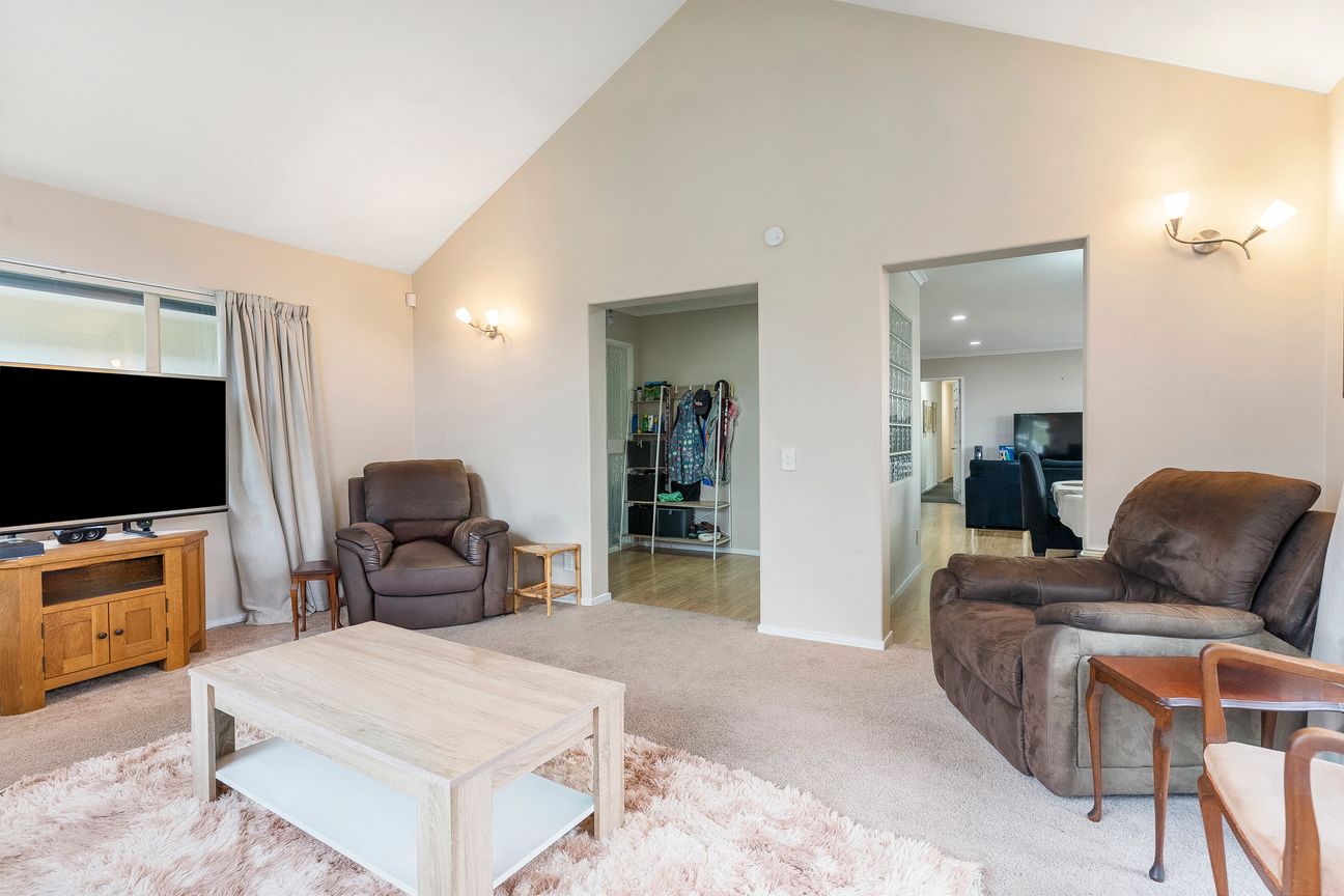 Sun-Soaked Sophistication in Golflands - Widok 5