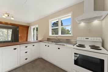 40 Blease Street, New Lynn