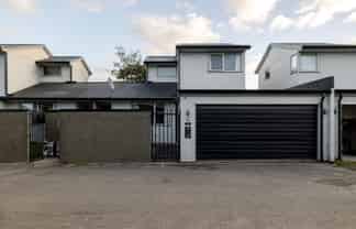 Manawatu / Whanganui - Address withheld