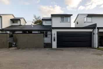 Manawatu / Whanganui - Address withheld