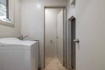 Manawatu / Whanganui - Address withheld