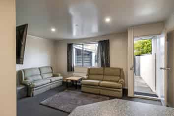 Manawatu / Whanganui - Address withheld