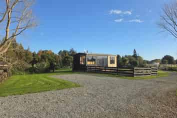 Manawatu / Whanganui - Address withheld