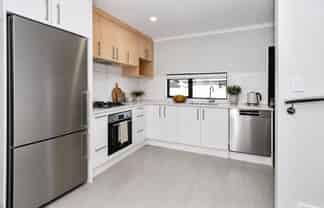 17E Brightwell Street, Papakura