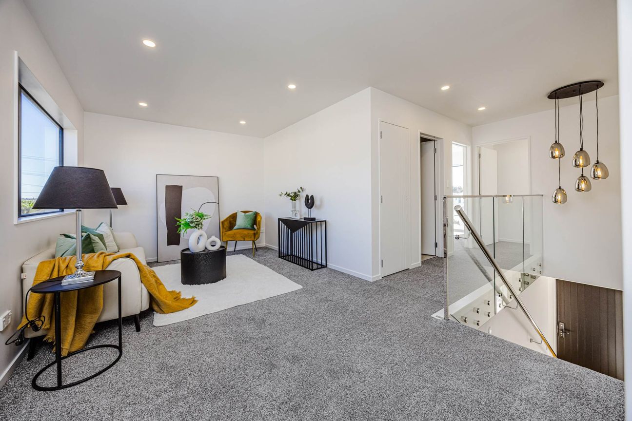 Brand New Family Home with Downstairs Bed & Bath - Mehr